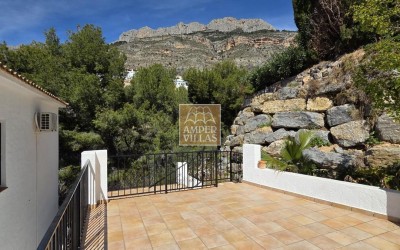 Villa in the Sierra of Altea, close to the golfcourse.